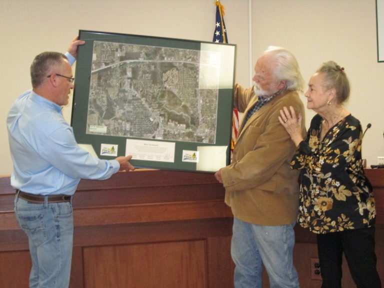 Pinehurst Shows Appreciation For Mayor Permenter KOGT