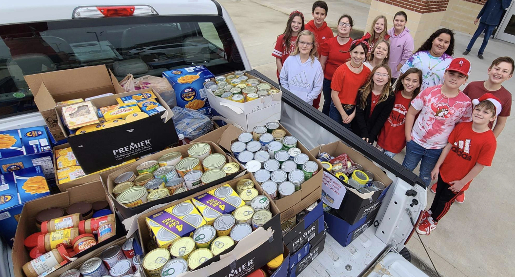 Successful Food Drive KOGT