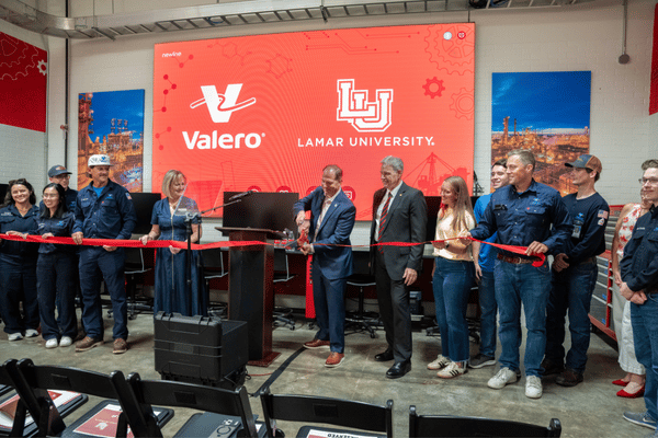 LU Opens New Valero Reaction Lab